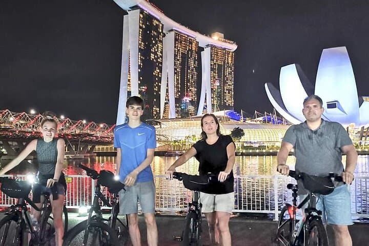 Marina Bay Night Bicycle Tour: Glide Singapore’s Illuminated Waterfront photo 4