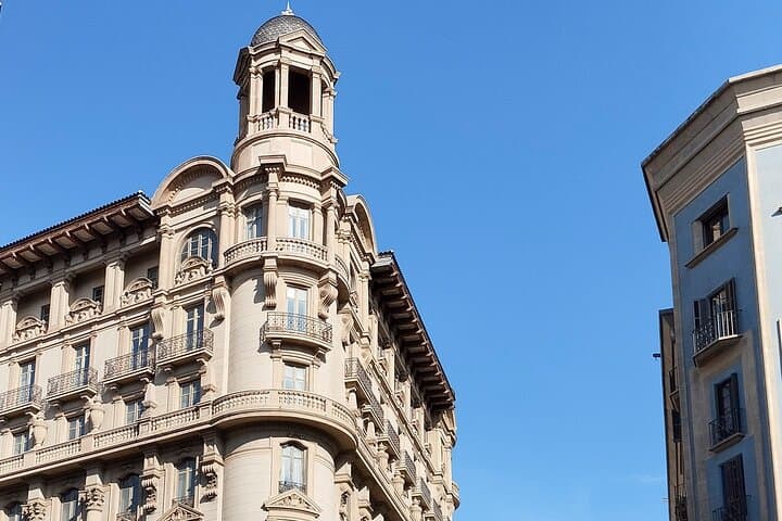 Barcelona Barceloneta Discovery Walk — Olympic Secrets, Beaches & Hidden Squares photo 2