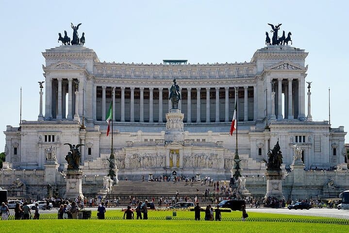 Golden Hour Golf Cart Tour in Rome: Sunset Drive Through Historic Centre photo 3