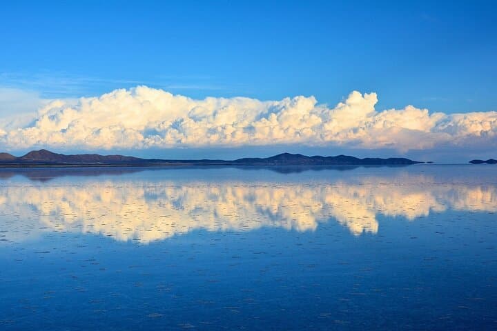 2-Day Uyuni Salt Flats and Thunupa Volcano Adventure photo 4