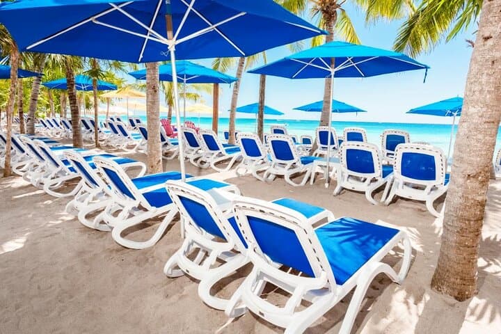 Coastal Rush: Jet Ski Adventure and Beach Chill in Cozumel photo 2