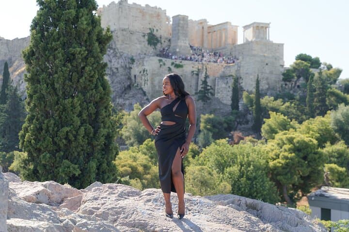 Private Photoshoot and Walking Tour in Athens — Capture Iconic Acropolis Moments photo 1