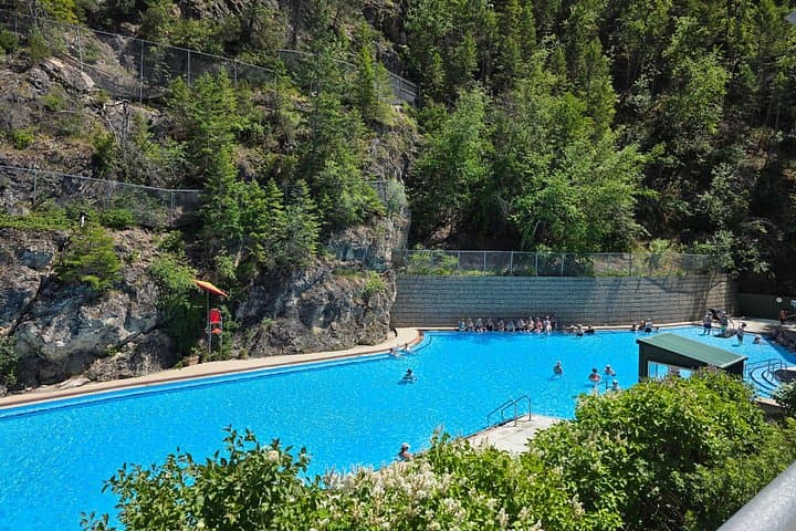 Soak and Explore: Radium Hot Springs & Kootenay National Park Private Tour