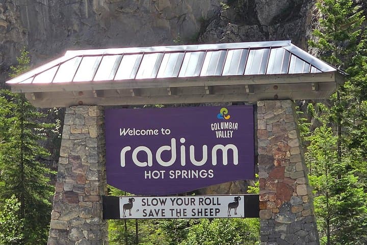 Soak and Explore: Radium Hot Springs & Kootenay National Park Private Tour photo 2