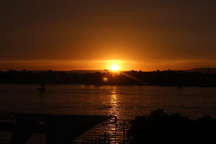 Luxor Sunrise Hot Air Balloon — Fly Over Egypt’s Open-Air Museum photo 2