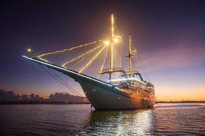 Private Ubud Day Tour and Phinisi Sunset Dinner Cruise from Seminyak photo 2