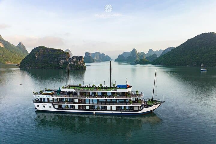 La Casta 3-Day Luxury Cruise: Halong & Lan Ha Bay with Cat Ba Island photo 2