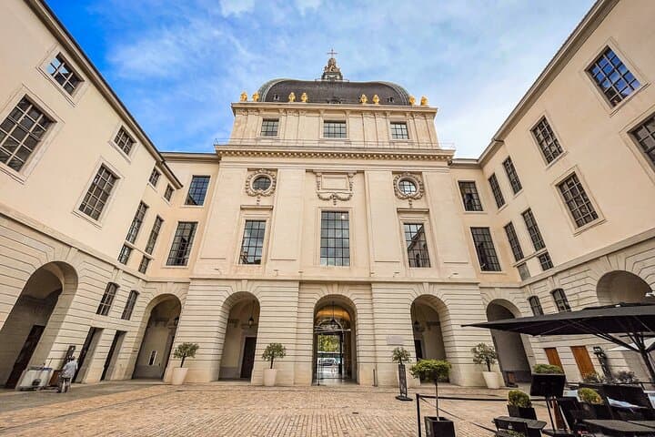Walking Lyon: Guided Route from Vieux-Lyon to the Presqu’île photo 2