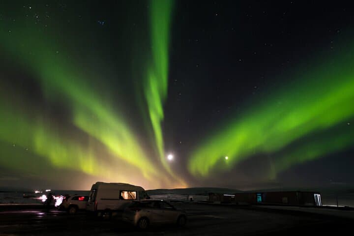 Chase the Aurora: Small-Group Northern Lights Tour from Reykjavík with Photos & Hot Chocolate photo 6