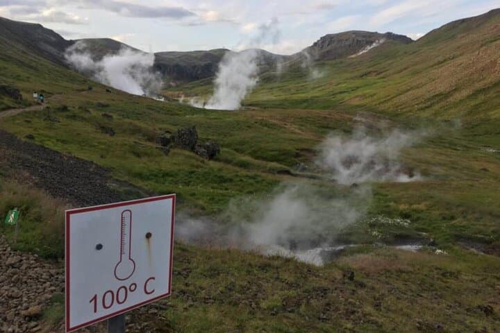 Night Hike to Reykjadalur Hot River: Private Northern Lights Experience from Reykjavík photo 6