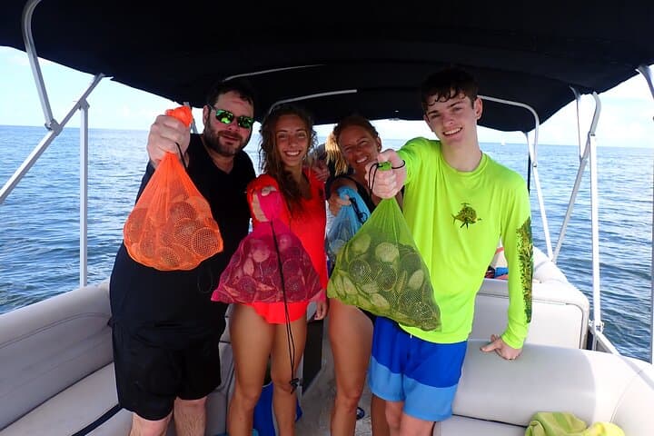 Scalloping in Crystal River: Premier Nature Coast Charter Experience