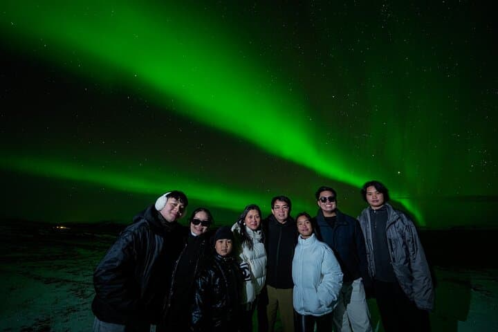 Private Northern Lights Tour from Reykjavik — Photos, Snowsuits & Snacks photo 6
