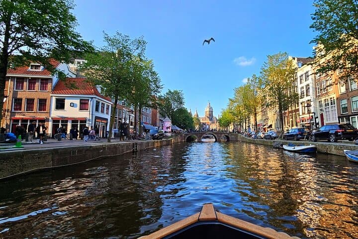 Amsterdam Electric Open-Boat Canal Cruise — 90-Min Small-Group Tour photo 6