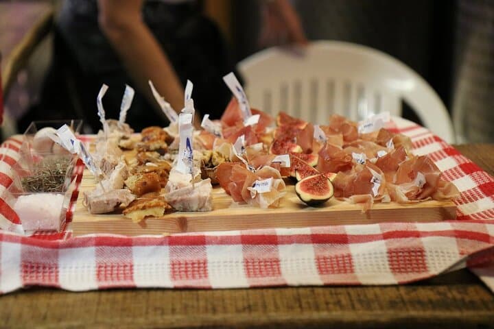 Vatican Museums & Sistine Chapel Tour with Trionfale Market Lunch photo 4