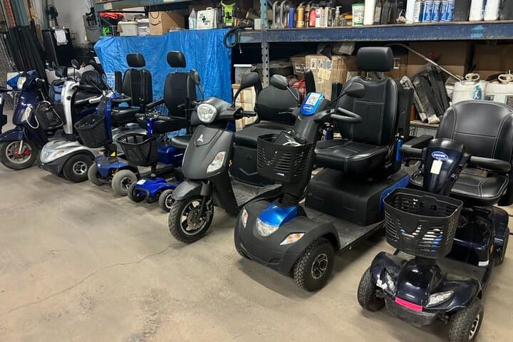Explore Niagara Falls by Mobility Scooter — Rent Near the Falls for Easy Access photo 2