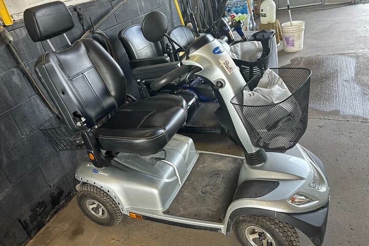 Explore Niagara Falls by Mobility Scooter — Rent Near the Falls for Easy Access photo 4