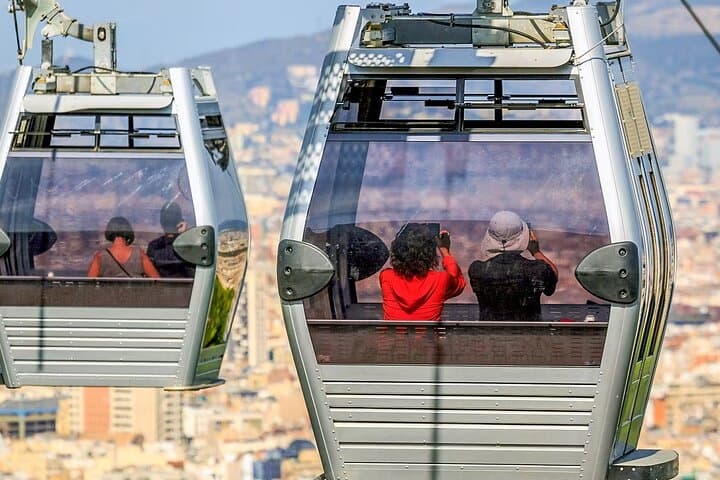 Glide Over Barcelona: Montjuïc Cable Car Roundtrip to the Castle photo 2