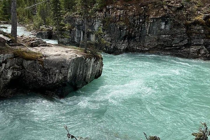 Private Banff Day Tour: Lake Louise, Johnston Canyon & Hidden Falls photo 5