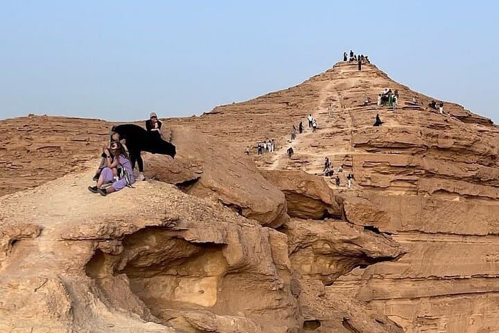 Edge of the World Sunset Hike and Arabic Heritage Tasting near Riyadh photo 1