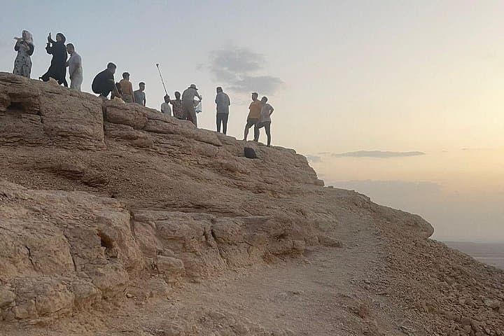 Edge of the World Sunset Hike and Arabic Heritage Tasting near Riyadh photo 2