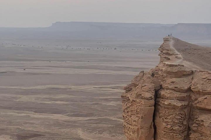 Edge of the World Sunset Hike and Arabic Heritage Tasting near Riyadh photo 4