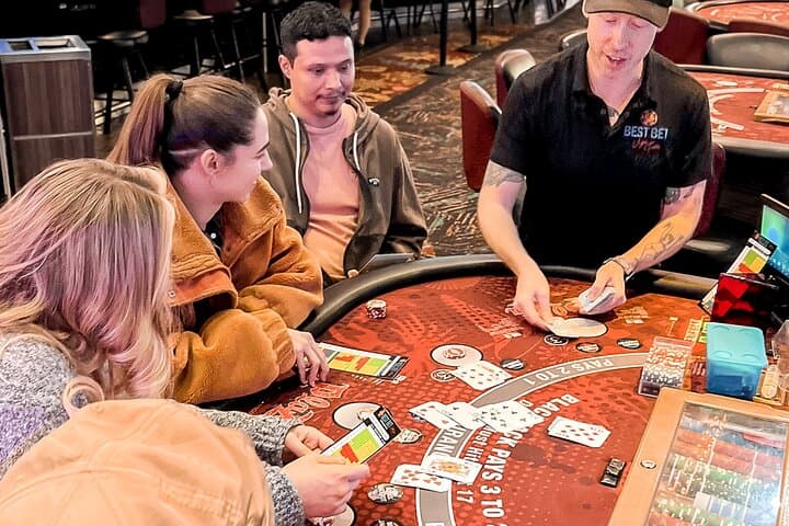 Plaza Casino Gaming Lessons: Learn Roulette, Craps & Blackjack on Fremont Street photo 2