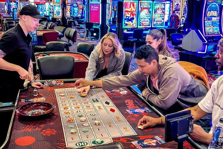 Plaza Casino Gaming Lessons: Learn Roulette, Craps & Blackjack on Fremont Street photo 4