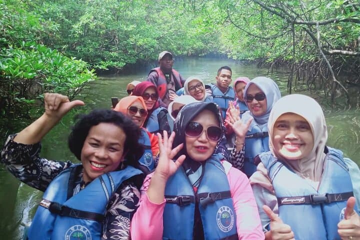 Bintan Mangrove & Fireflies Tour — Sebung River Eco Adventure photo 5
