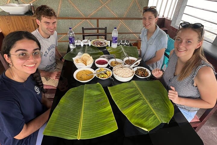alleppey-backwater-houseboat-day-tour-from-kochi photo 4