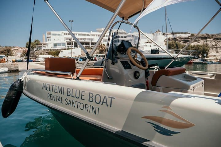 Santorini License-Free Luxury Boat Rental — Half & Full-Day Private Cruise photo 3