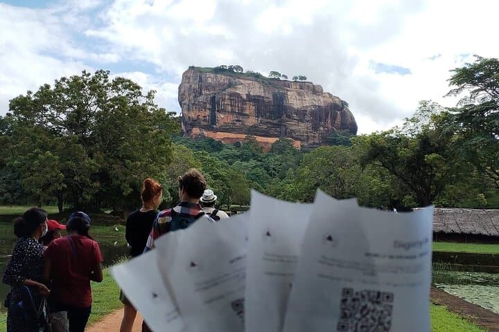 8-Day Sri Lanka Heritage, Nature & Beaches Tour: Sigiriya, Kandy, Ella & Galle