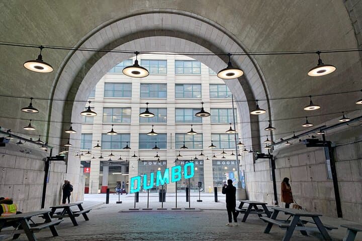 DUMBO Street Art, Drinks & Manhattan Views — 2‑Hour Brooklyn Walk photo 2