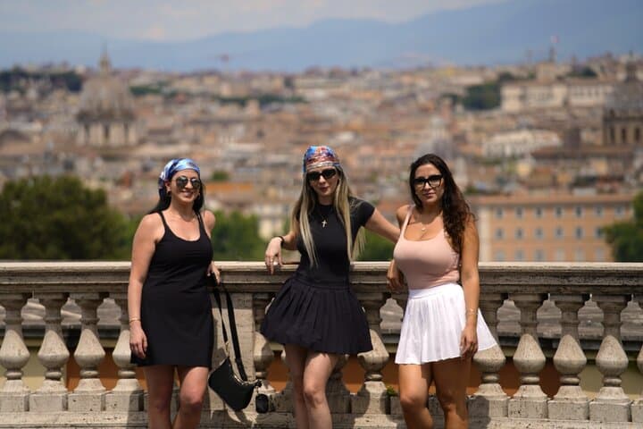 Rome Vespa Tour with Photoshoot — Colosseum to Janiculum in 90 Minutes photo 4