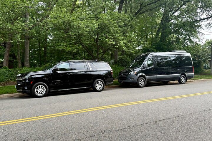 Private Dulles (IAD) Airport Transfer to Washington DC — Door-to-Door Luxury Rides photo 3