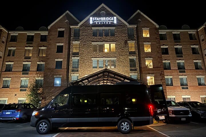 Private Dulles (IAD) Airport Transfer to Washington DC — Door-to-Door Luxury Rides photo 6