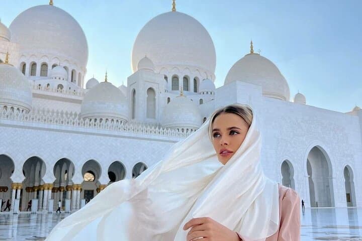 Abu Dhabi Essentials: Sheikh Zayed, Louvre Abu Dhabi & Qasr Al Watan Day Tour photo 6