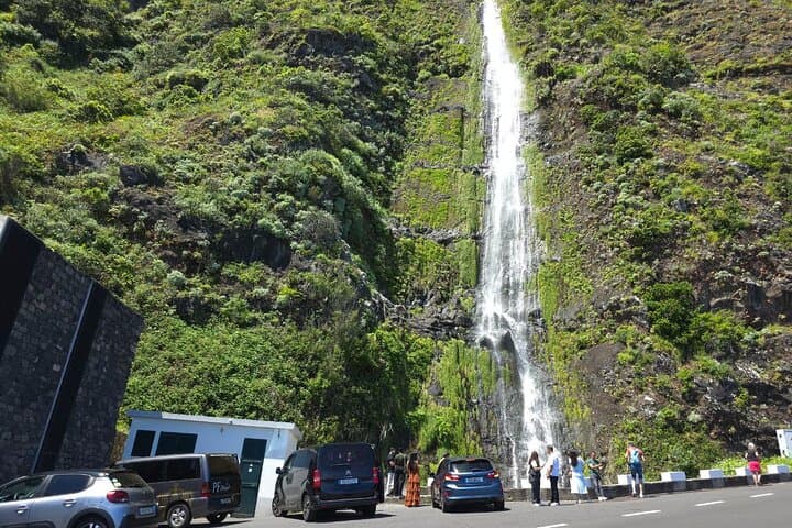 Madeira West Coast Tour: Cape Girão, Paul da Serra & Porto Moniz Natural Pools photo 6