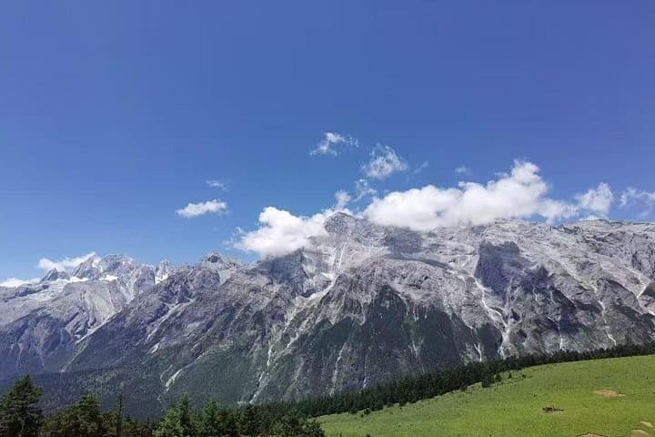 Jade Dragon Snow Mountain VIP Tour: Blue Moon Valley, Dongba Culture & Impression Lijiang photo 2