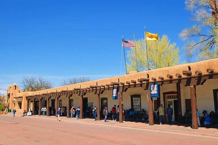 Private Santa Fe Day Tour from Albuquerque — Art, Adobe & Living History photo 4