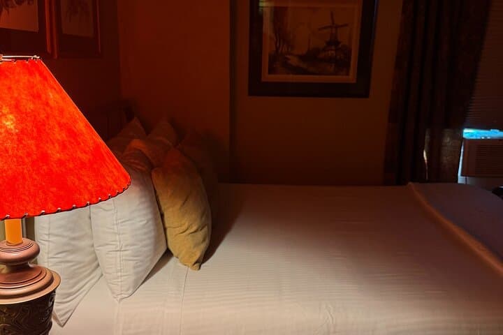 Weatherford Hotel Ghost Tour Flagstaff — Historic Haunted Hotel Experience photo 3