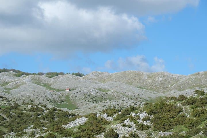 Drive a Suzuki Jimny Through Mali me Gropa: Off‑Road Day Trip from Tirana photo 3
