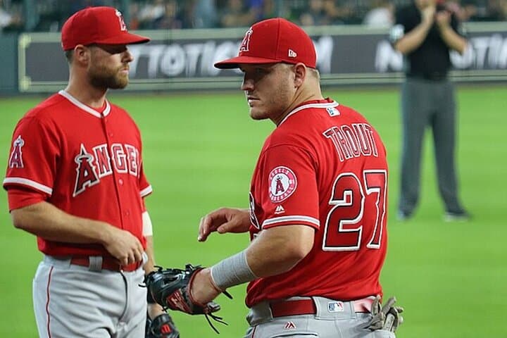 Catch an Angels Game at Angel Stadium — Anaheim’s Classic MLB Experience photo 4