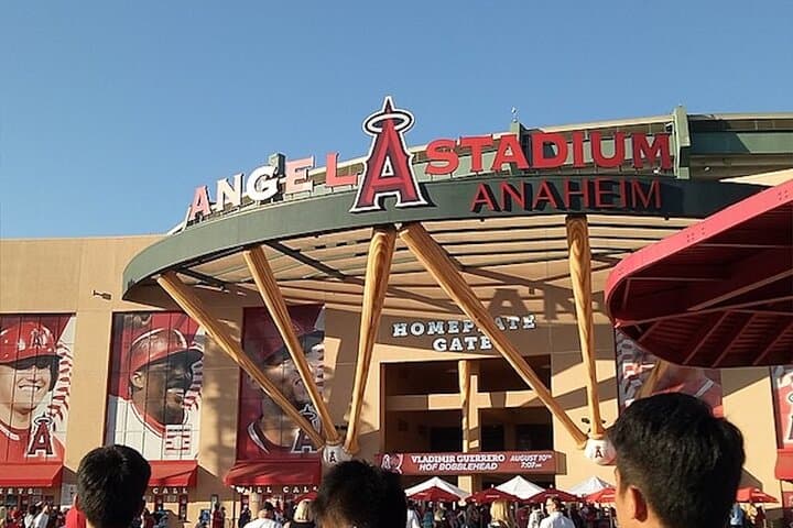 Catch an Angels Game at Angel Stadium — Anaheim’s Classic MLB Experience photo 5
