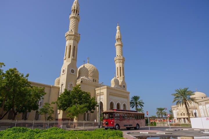 Dubai Heritage Hop-On Hop-Off: Jumeirah Mosque, Gold Souq & Abra Ride photo 6