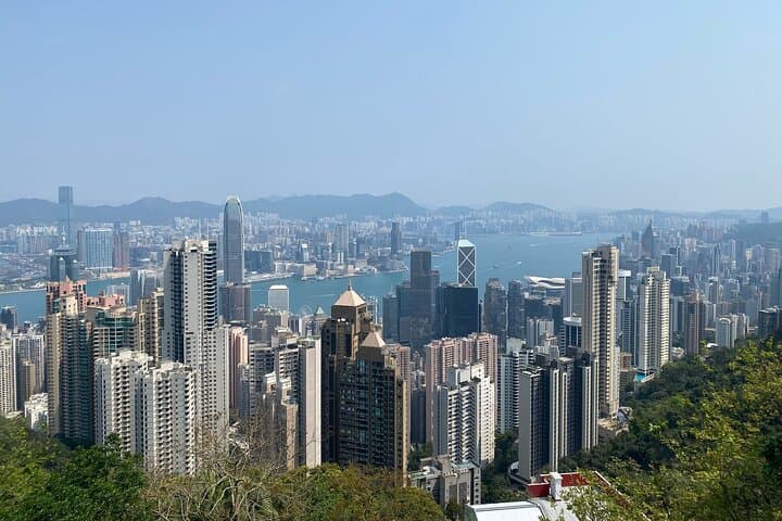 Skip-the-Line Peak Tram Experience to Victoria Peak with Guide, Hong Kong photo 4