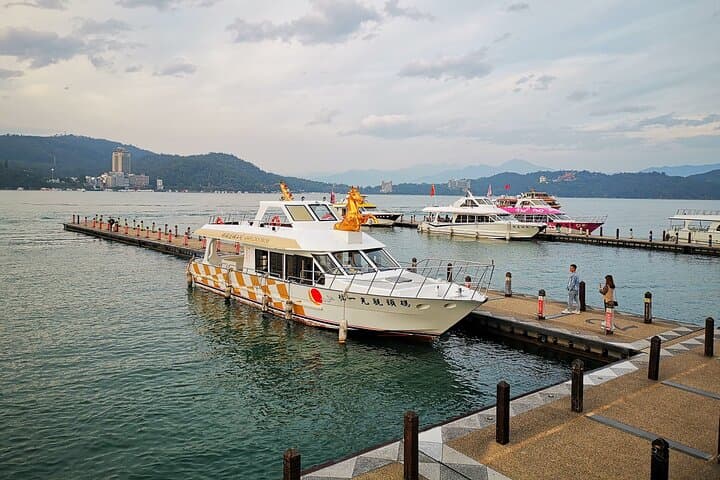 Sun Moon Lake Scenic Cruise and Ita Thao Cultural Tour photo 5