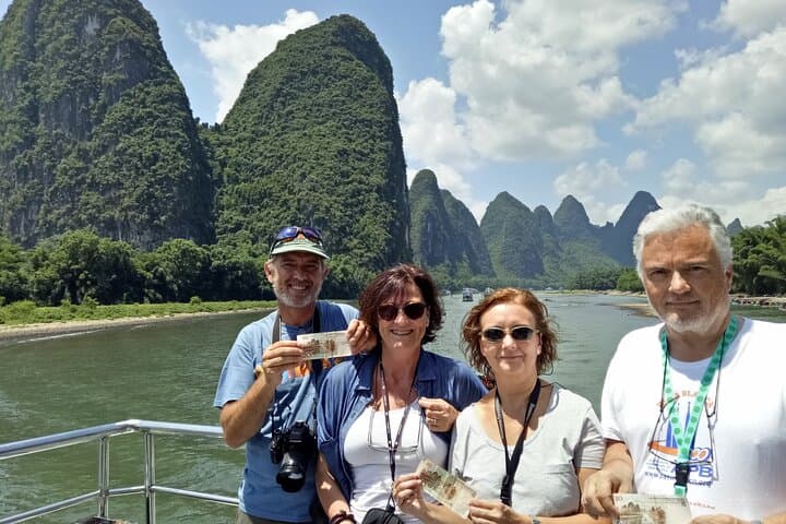 Li River Cruise from Guilin to Yangshuo with Hotel Pickup