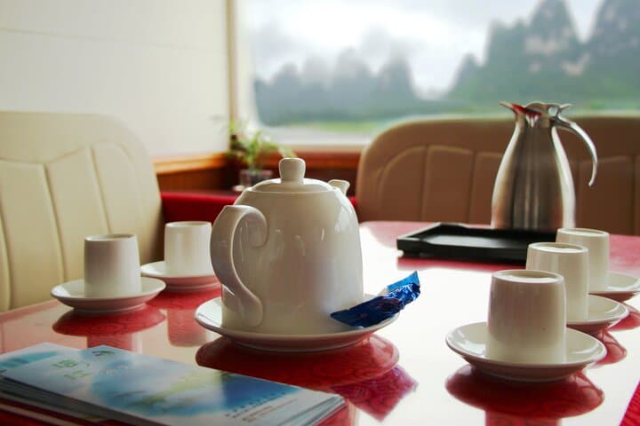 Li River Cruise from Guilin to Yangshuo with Hotel Pickup photo 3
