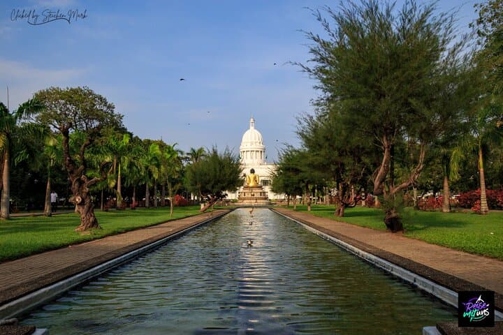 One-Day Colombo City Tour: Culture, Markets & Seaside Sunset photo 4