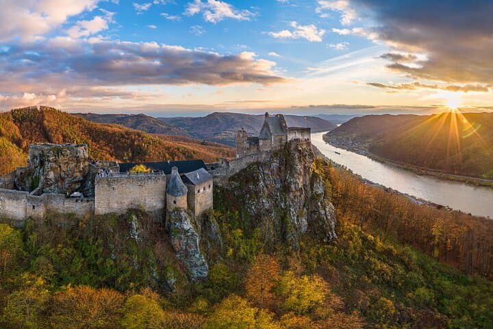 Aggstein Castle Ruins: 300m Danube Lookout and Historic Walk in the Wachau photo 4